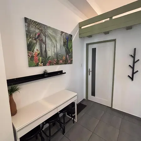 Damrota With Mezzanine L شقة